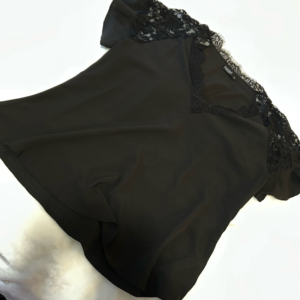 Chic Black Lace Sleeve Blouse
